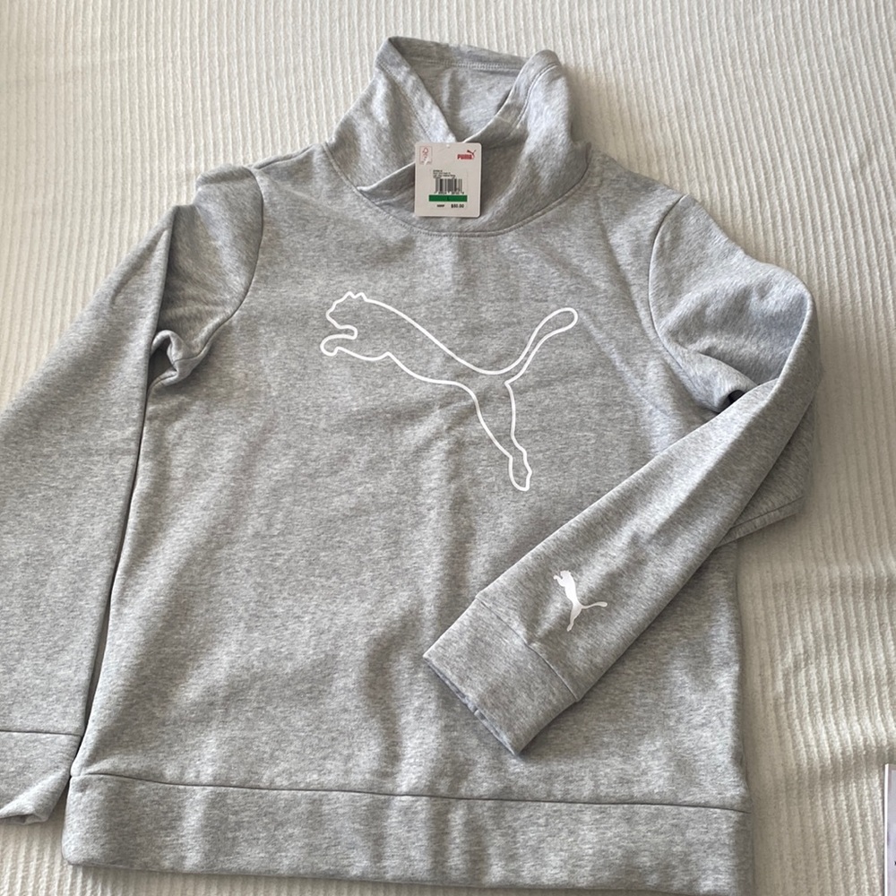 BNWT PUMA Women’s sweatshirt